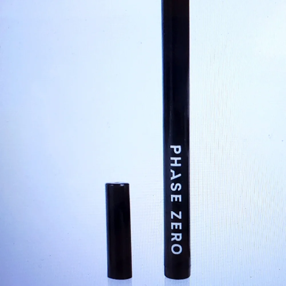 Phase Zero Liquid Eyeliner in Black- New